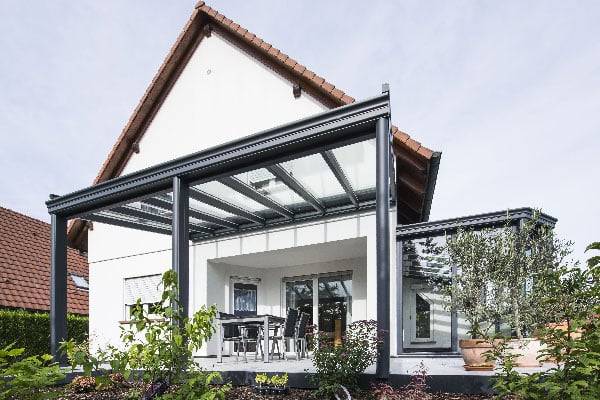 Pergola_Ebert_600_400 pergola-toit-vitre-stores-gris-anthracite