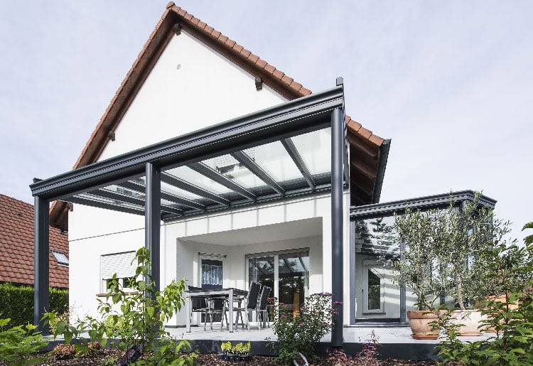 Pergola_Ebert_750_515-2 pergola-veranda-toit-vitre-stores-gris-anthracite