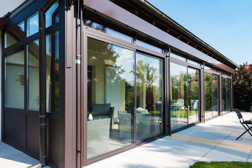 veranda-brun-salon-salle-a-manger