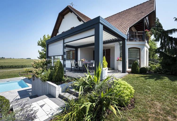 real2 pergola-lames-orientables-stores-piscine-gris-anthracite