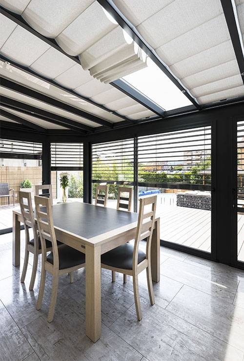 veranda-stores-toit-portrait veranda-store-toit-le-verandier