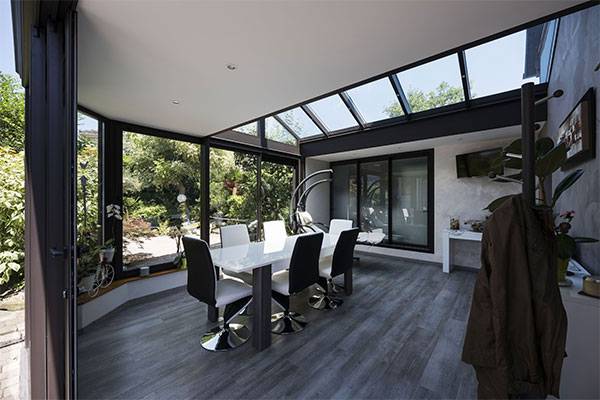 Veranda-vitree-moderne-paysage veranda-vitree-moderne-le-verandier