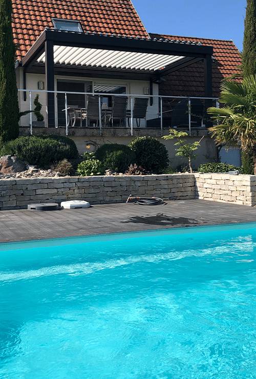 Pergola belle vue sur la piscine Pergola belle vue sur la piscine