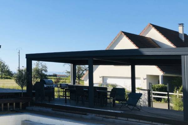 pergola-finition-cheneau-droit-16spots-led-3stores-extérieurs Pergola stores extérieurs
