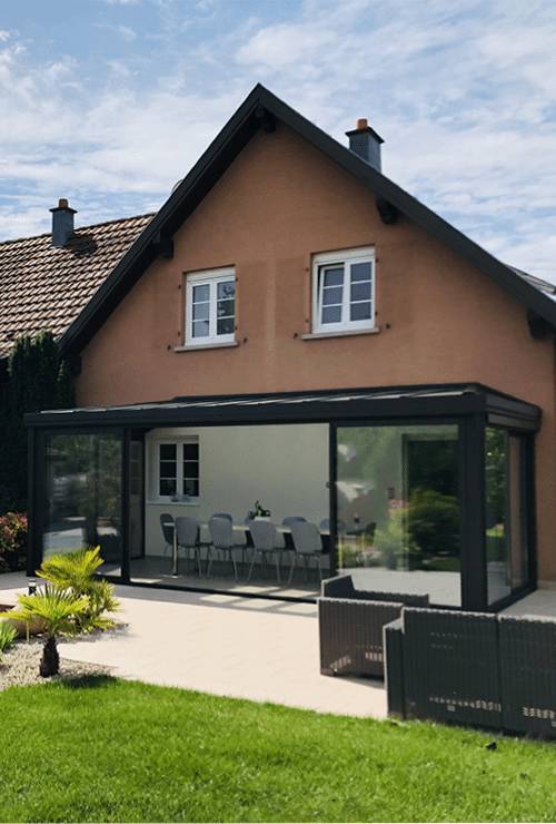veranda-style-contemporain-toiture-vitree-10 spots-led Véranda vue