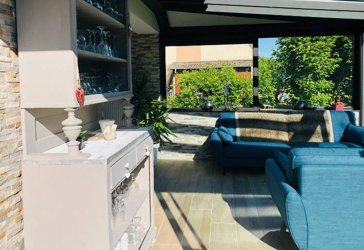 750-515-veranda-contemporain-intérieur-toiture-vitree Véranda style contemporain intérieur