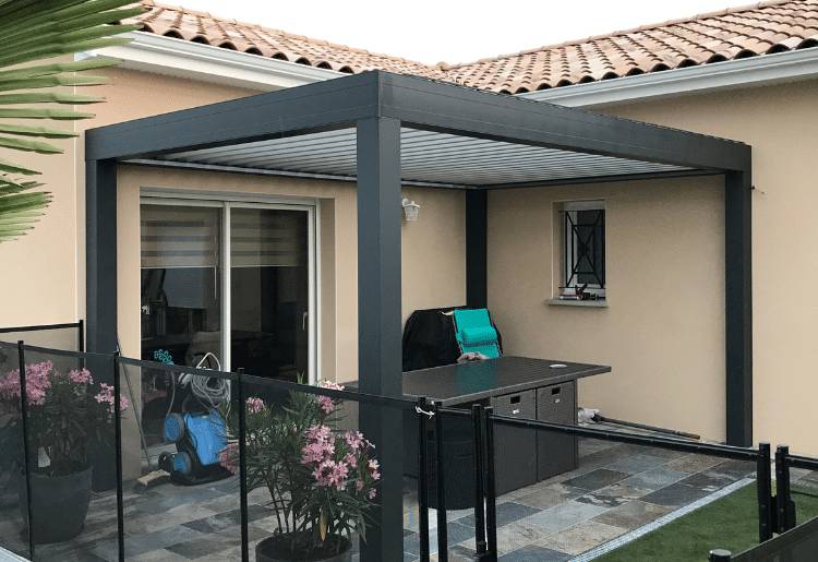 750-515-finition-pure-line-exterieur Pergola bioclimatique pure line