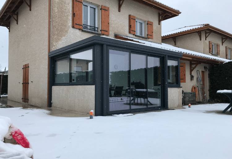 Monegat-puit-de-lumire-vitree-750-515-exterieur- Véranda extérieure