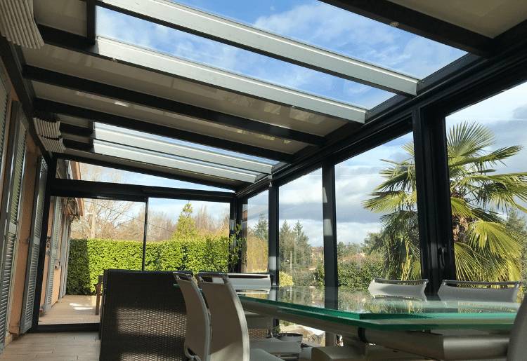 Pachos-puit-lumiere-toiture-750-515-interieur Véranda puit de lumière vue intérieur