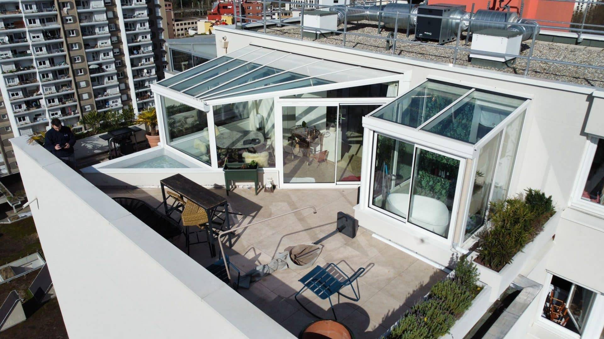 Véranda sur toit immeuble