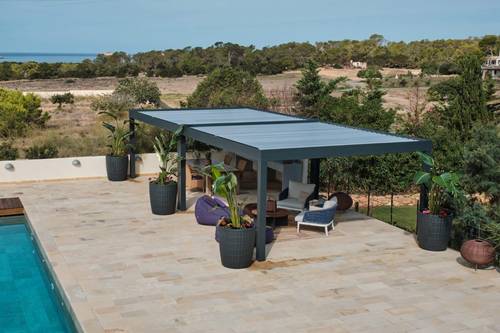 thumbnail_image00003 P Pergola moderne au bord de la piscine avec salon extérieur